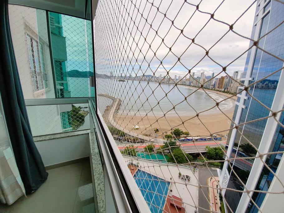 Piscina A Beira-Mar, Tranquilidade E Qualidade No Melhor De Bc Balneário Camboriú المظهر الخارجي الصورة