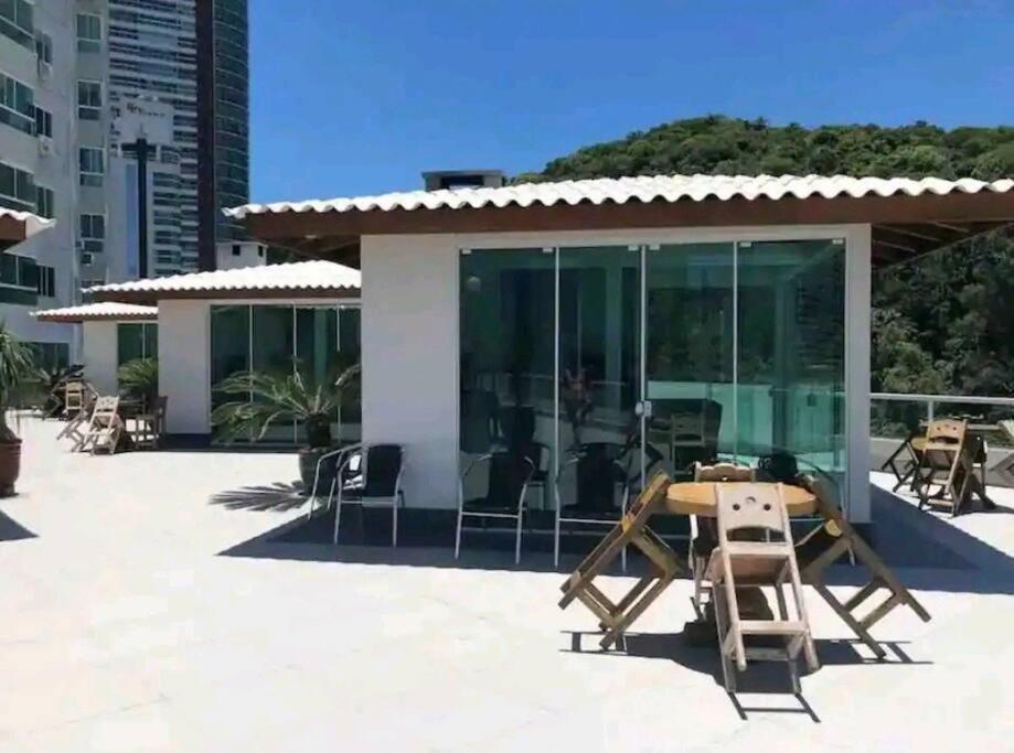 Piscina A Beira-Mar, Tranquilidade E Qualidade No Melhor De Bc Balneário Camboriú المظهر الخارجي الصورة